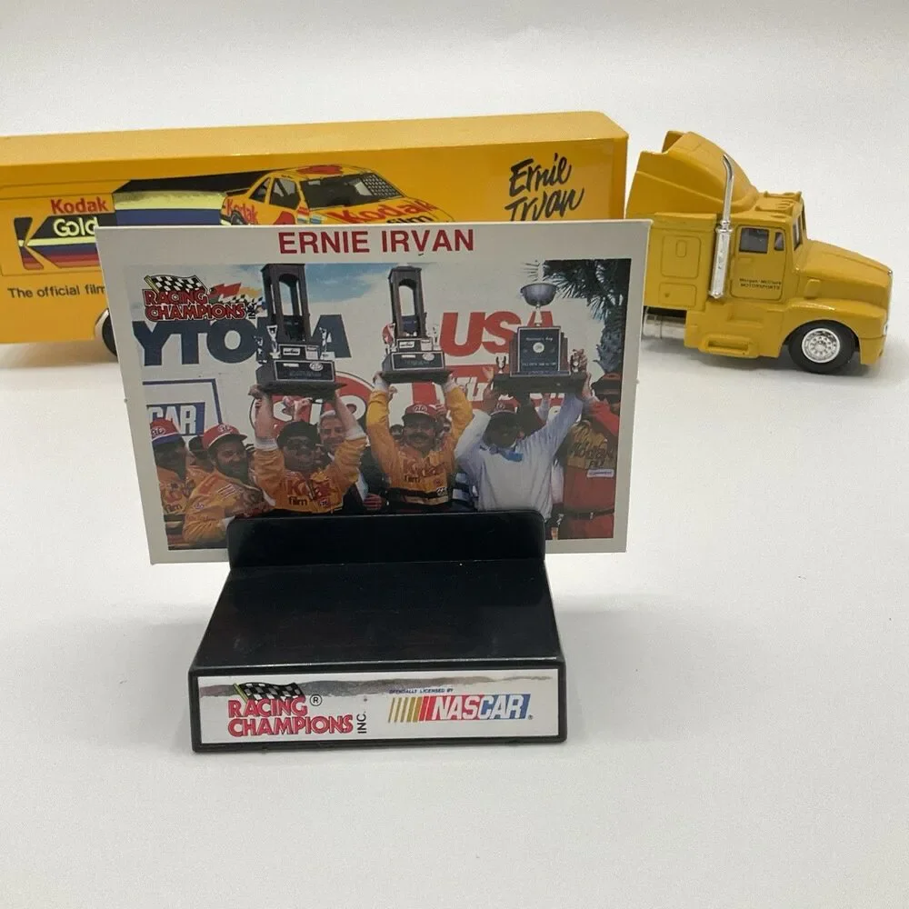 1991 Racing Champions Ernie Irvan Kodak Gold NASCAR 1:64 Transporter w/Card